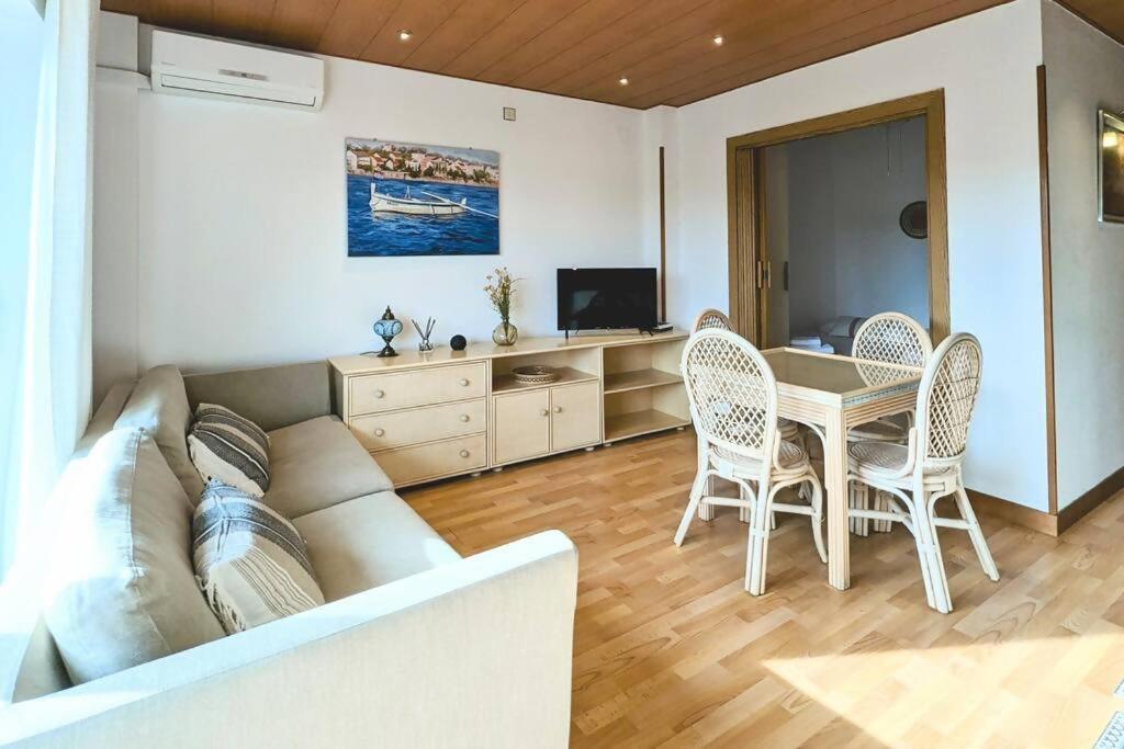 Apartamento Piscina En Platja Daro By Host&Joy Platja d'Aro Bagian luar foto